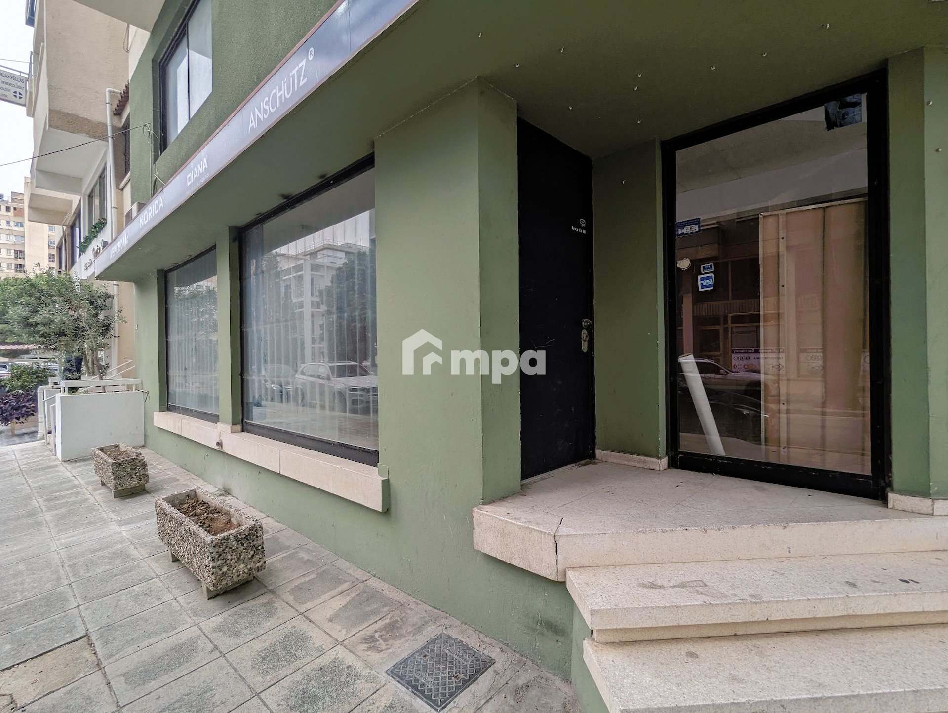 114m² Commercial for Sale in Nicosia District