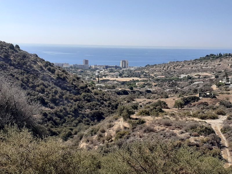 2,585m² Land for Sale in Agios Tychonas, Limassol District