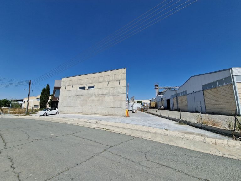 Warehouse for Sale in Dali, Nicosia District