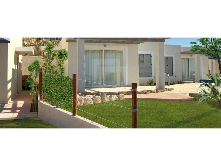 4 Bedroom House for Sale in Chlorakas, Paphos District