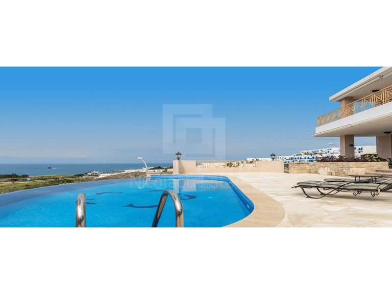 3 Bedroom House for Sale in Chlorakas, Paphos District