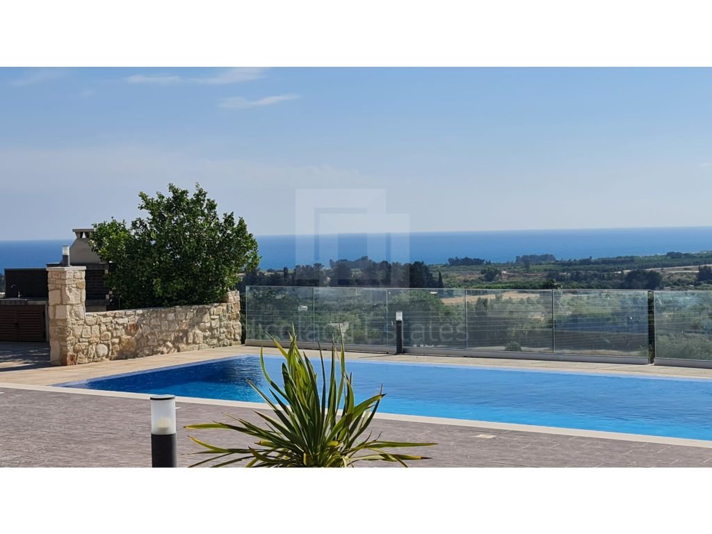 5 Bedroom House for Sale in Kouklia, Paphos District