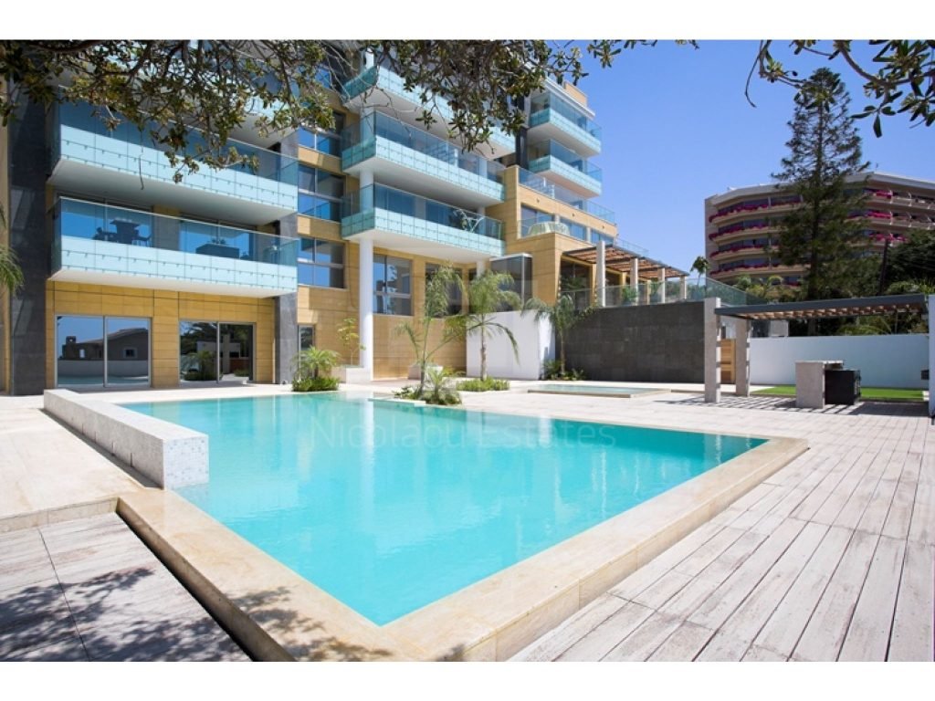 3 Bedroom Apartment for Sale in Agios Tychonas, Limassol District