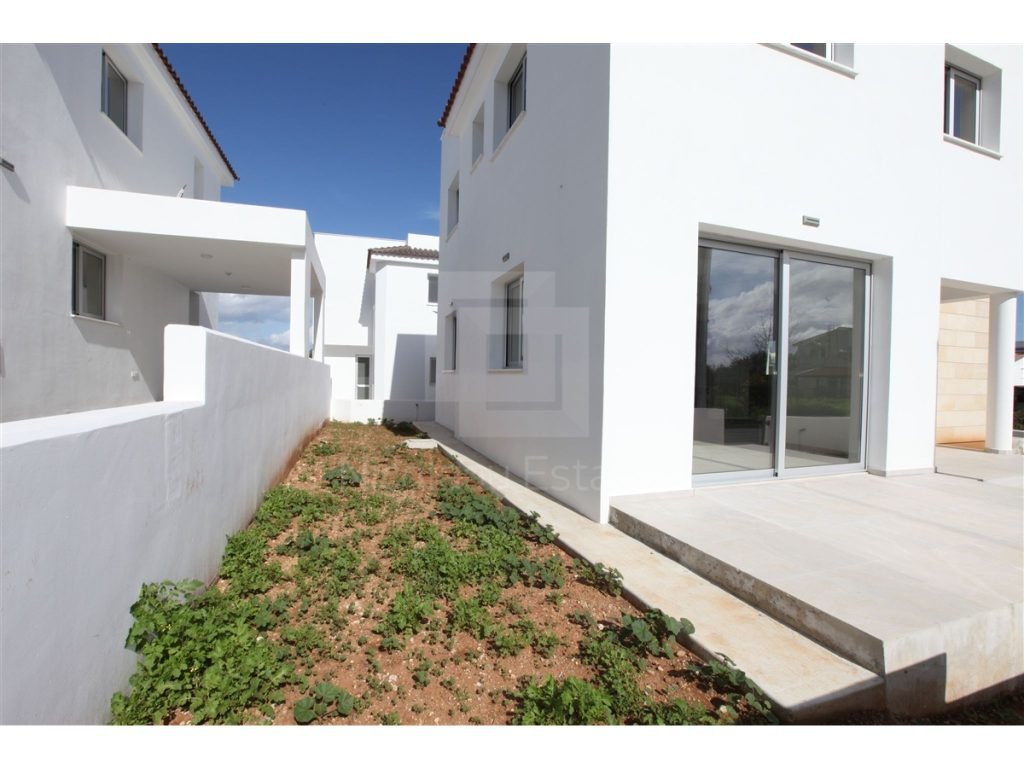 4 Bedroom House for Sale in Strovolos, Nicosia District