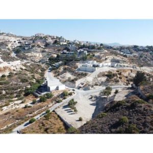 2,700m² Plot for Sale in Agios Tychonas, Limassol District