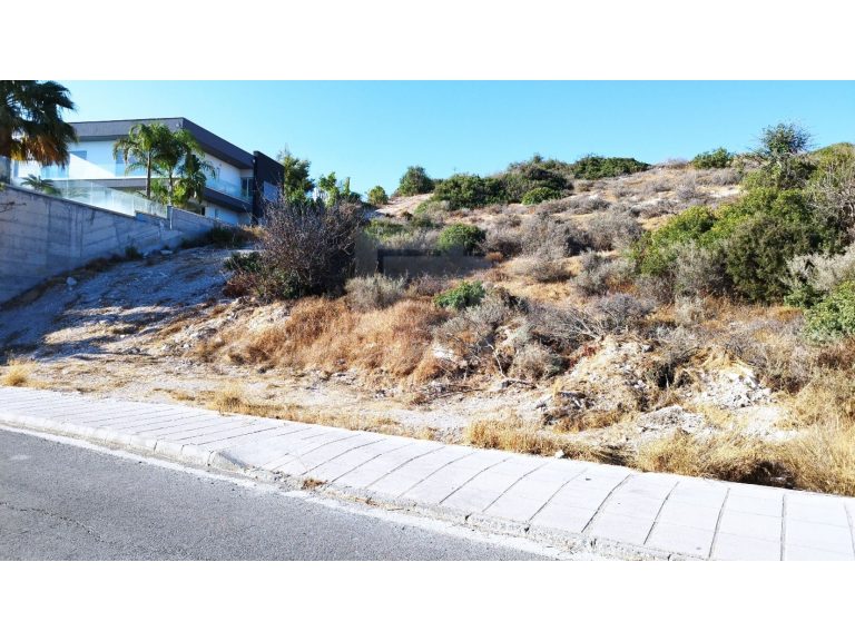 806m² Plot for Sale in Agios Tychonas, Limassol District