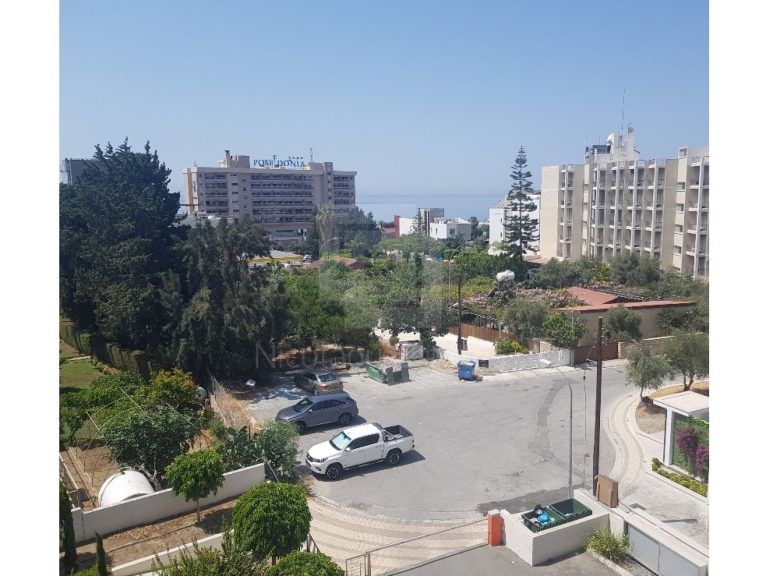 3 Bedroom Apartment for Sale in Agios Tychonas, Limassol District