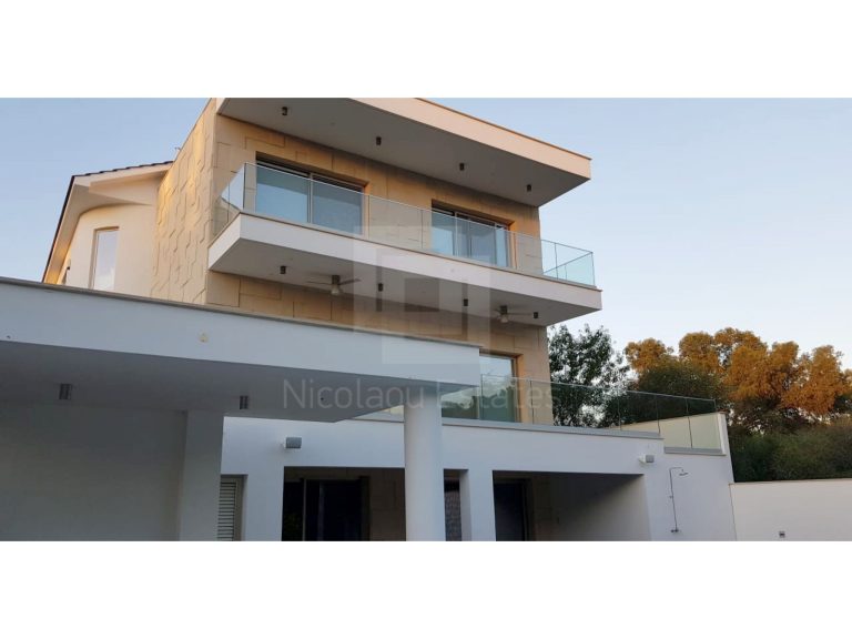 4 Bedroom House for Sale in Aglantzia, Nicosia District