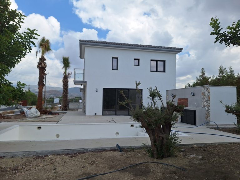 Cheap Houses and Villas for Sale Limassol up to 800000 euro