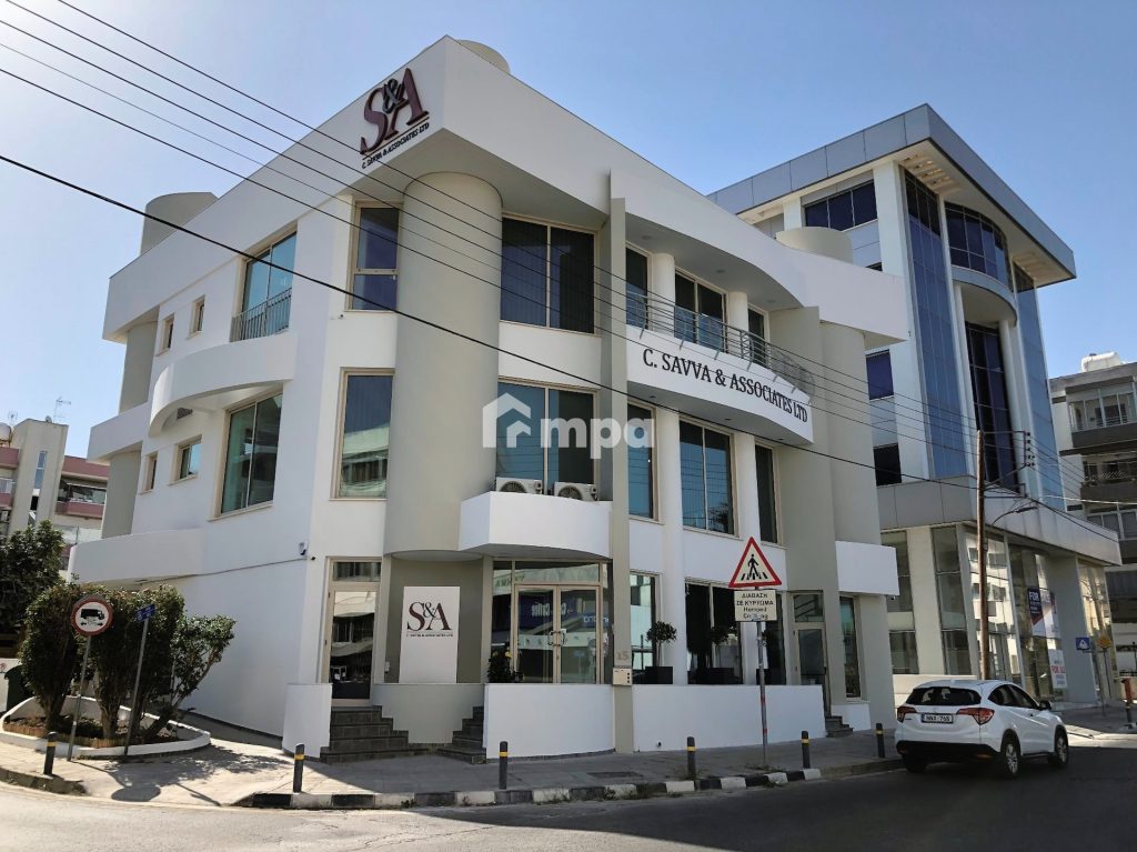 1008m² Building for Sale in Strovolos, Nicosia District