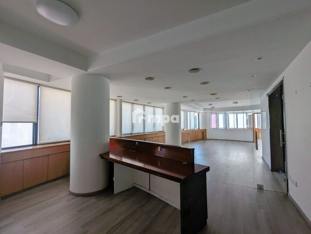 200m² Office for Rent in Nicosia District