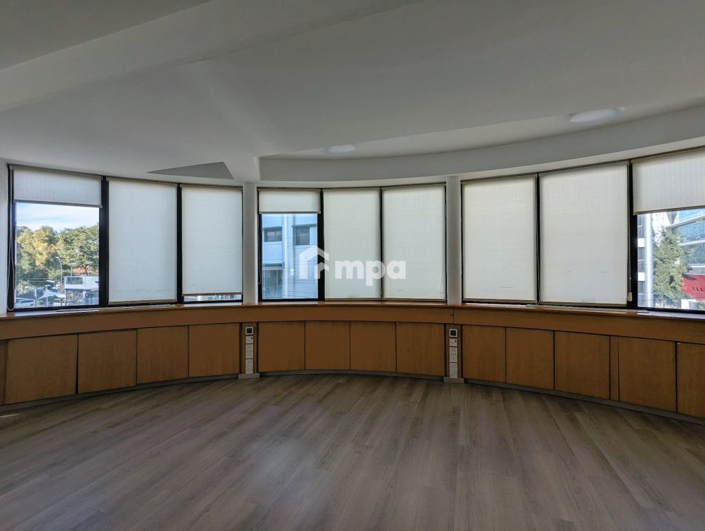 200m² Office for Rent in Nicosia District