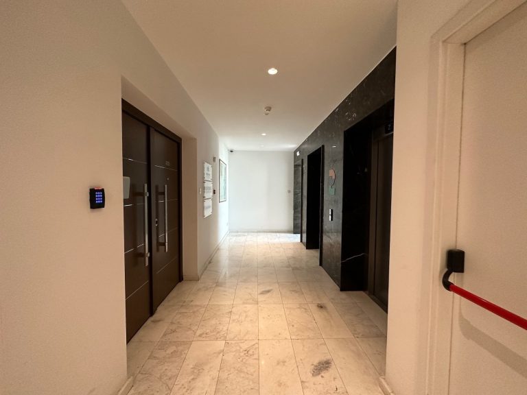 398m² Office for Sale in Limassol – Mesa Geitonia