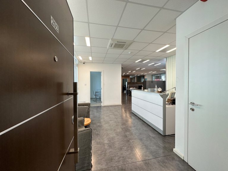 398m² Office for Sale in Limassol – Mesa Geitonia