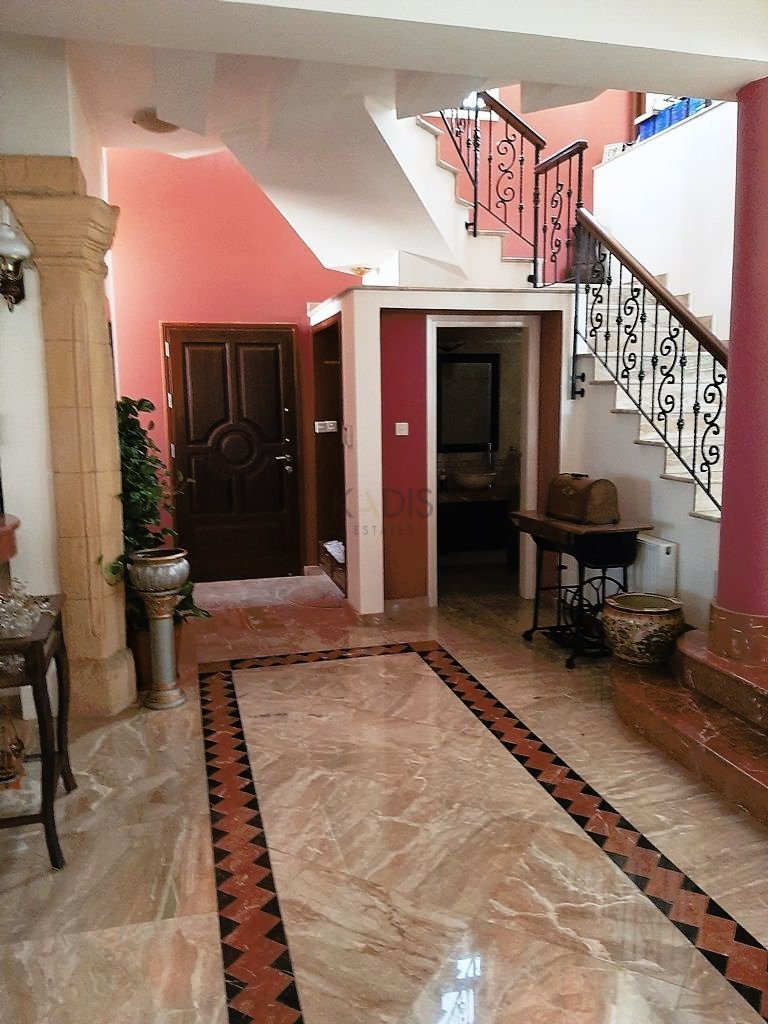 4 Bedroom Villa for Sale in Strovolos, Nicosia District