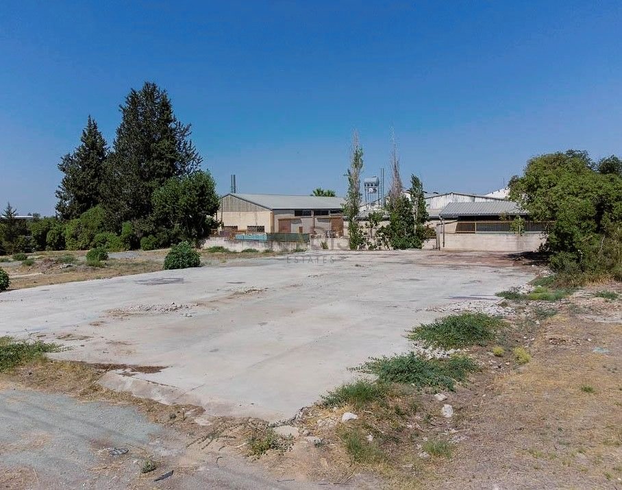 4,712m² Plot for Sale in Nicosia District