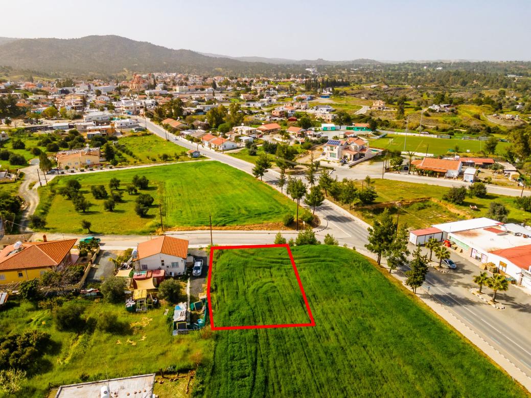 638m² Residential Plot for Sale in Lythrodontas, Nicosia District