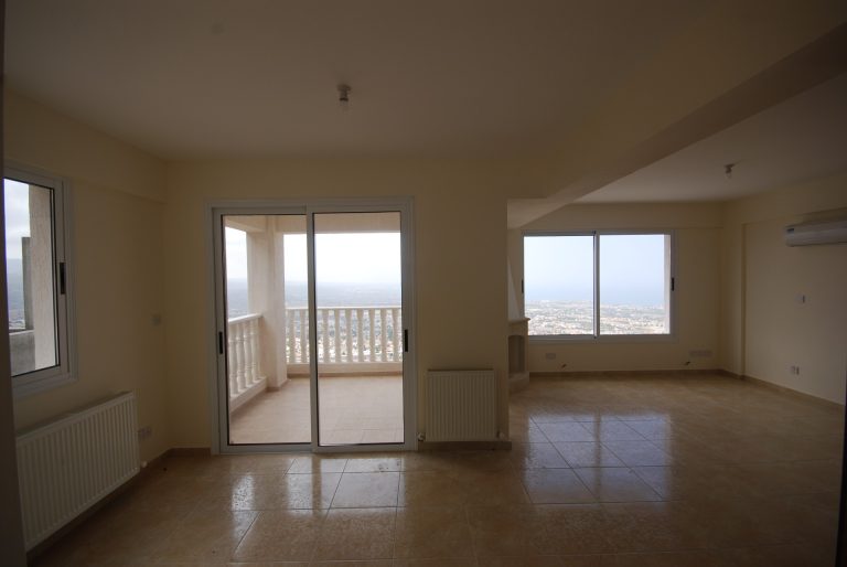 226m² Building for Sale in Peyia, Paphos District