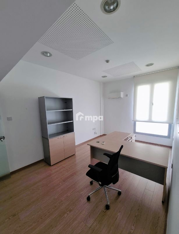 32m² Office for Rent in Nicosia District
