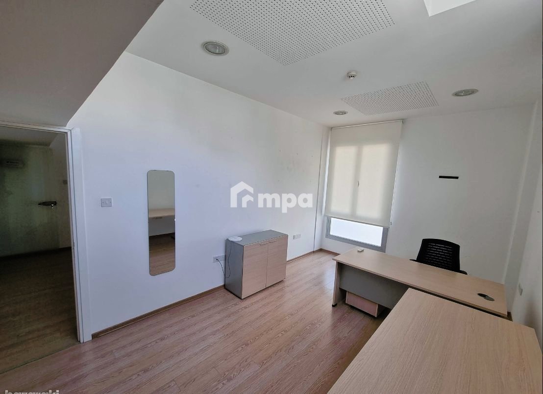 17m² Office for Rent in Nicosia District