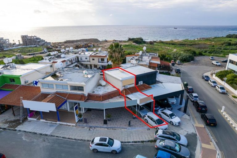 28m² Shop for Sale in Paphos – Moutallos