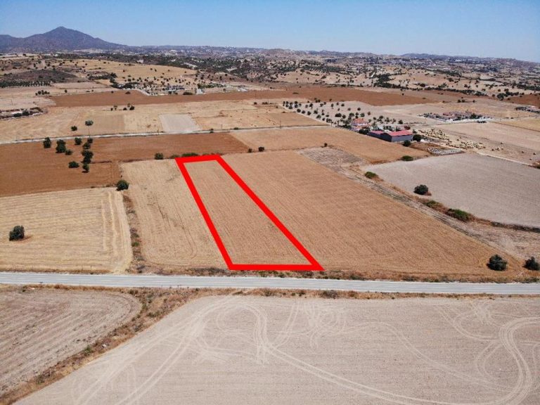 6,096m² Residential Plot for Sale in Alaminos, Larnaca District