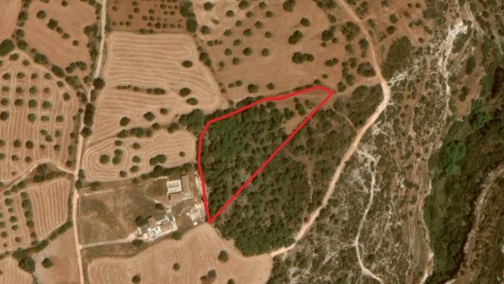 9,365m² Commercial Plot for Sale in Neo Chorio Pafou, Paphos District