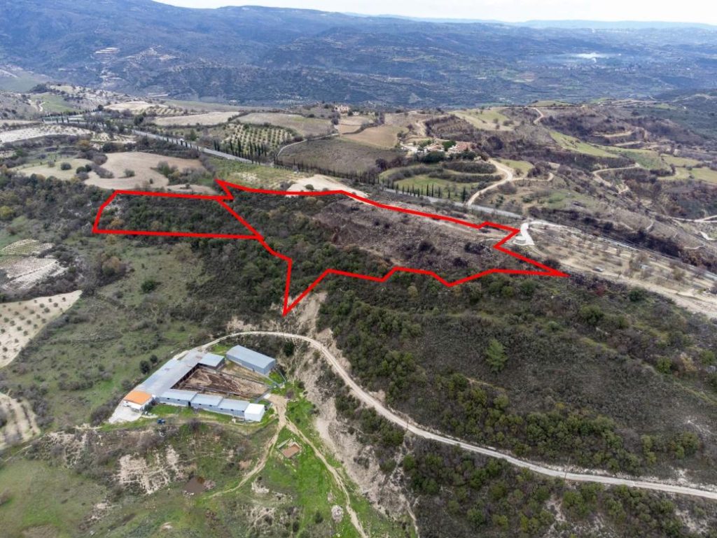 115,274m² Plot for Sale in Agios Dimitrianos, Paphos District