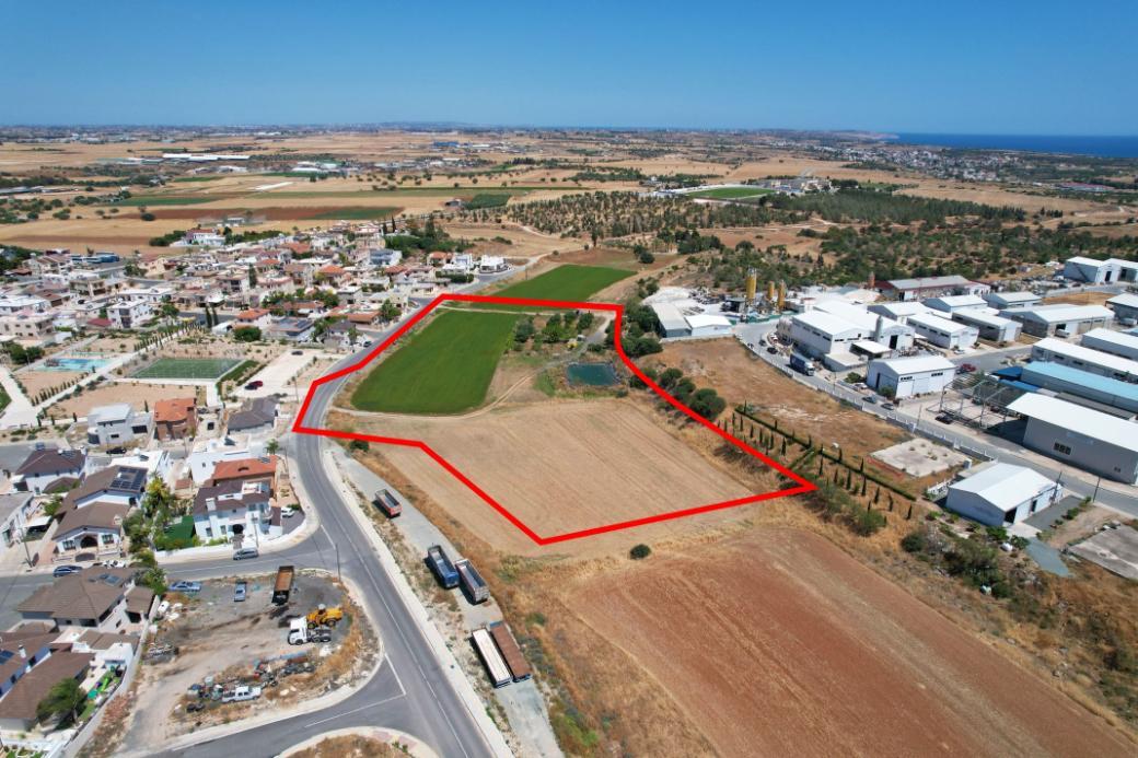 17,457m² Plot for Sale in Xylotymvou, Larnaca District