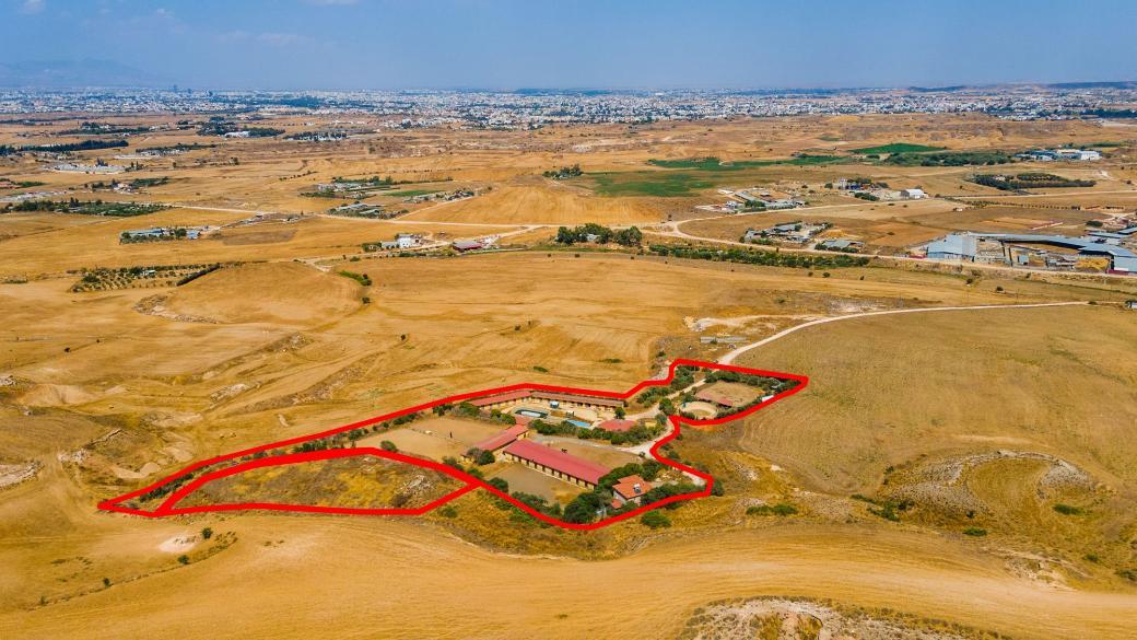 18,517m² Commercial Plot for Sale in Pano Deftera, Nicosia District