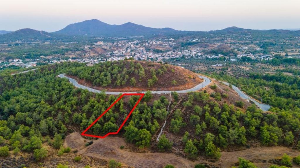 1,301m² Plot for Sale in Kornos, Larnaca District