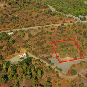 1,600m² Plot for Sale in Kornos, Larnaca District