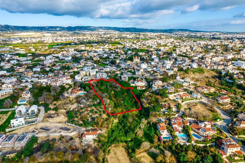 5,686m² Residential Plot for Sale in Chlorakas, Paphos District