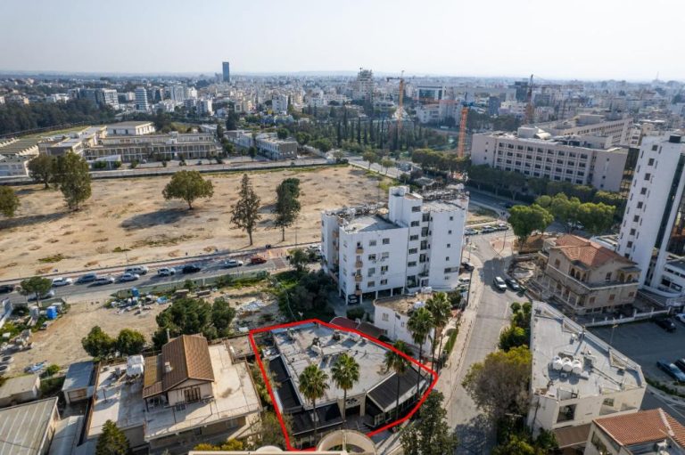 242m² Commercial for Sale in Nicosia – Agios Antonios