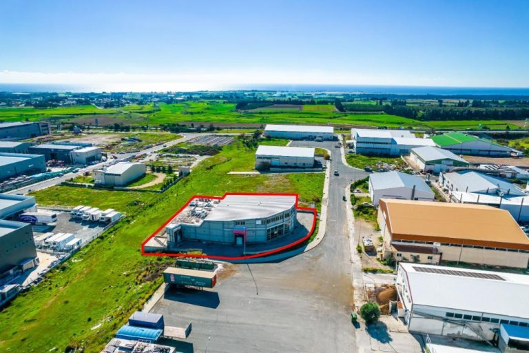 1210m² Warehouse for Sale in Agia Varvara, Paphos District