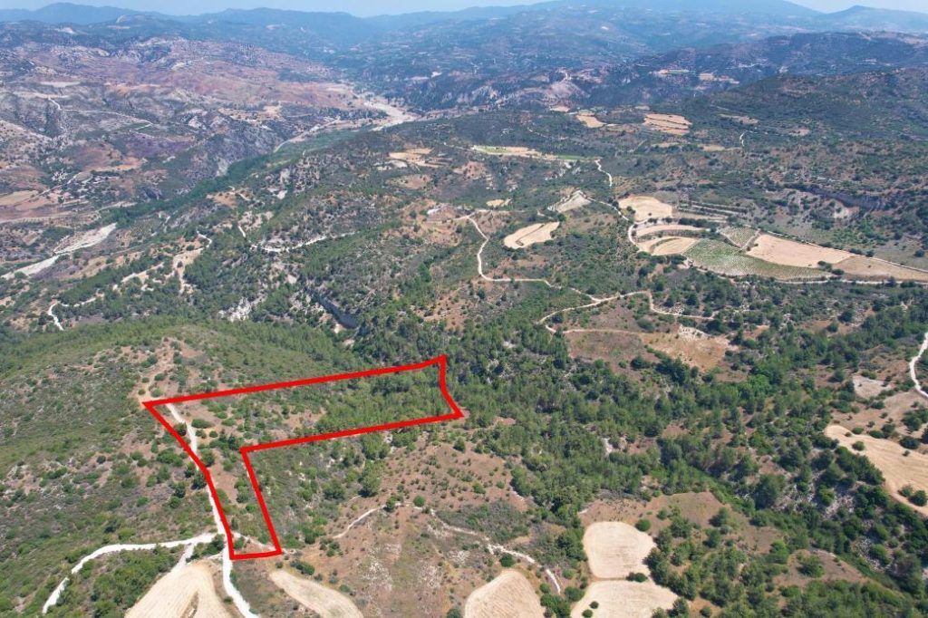 26,757m² Commercial Plot for Sale in Prastio Pafou, Paphos District