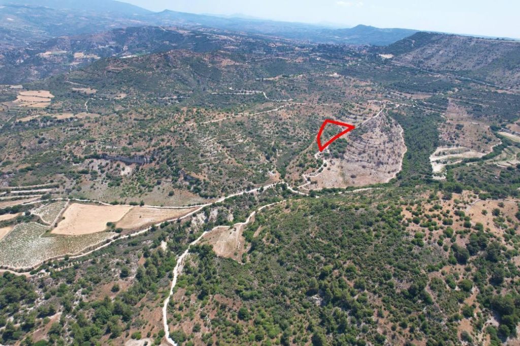 4,739m² Commercial Plot for Sale in Mousere, Paphos District