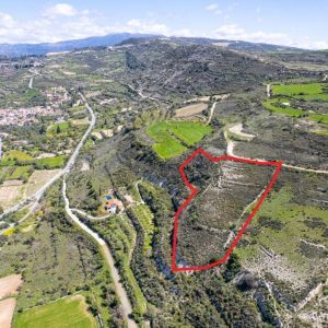 7,358m² Plot for Sale in Praitori, Paphos District