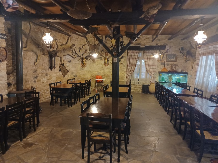 380m² Restaurant for Sale in Moniatis, Limassol District