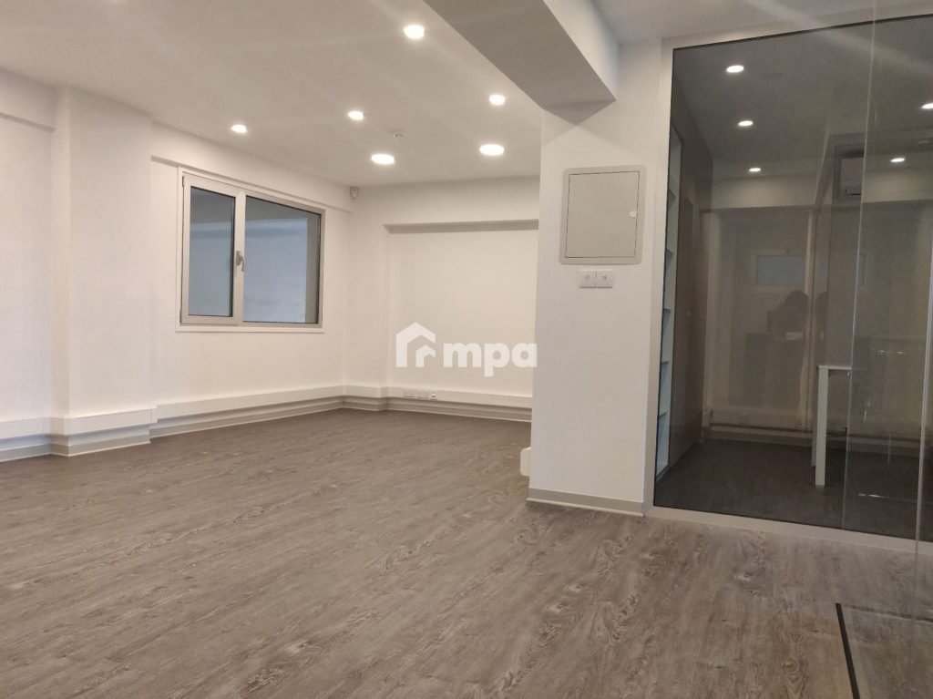 95m² Office for Rent in Strovolos, Nicosia District