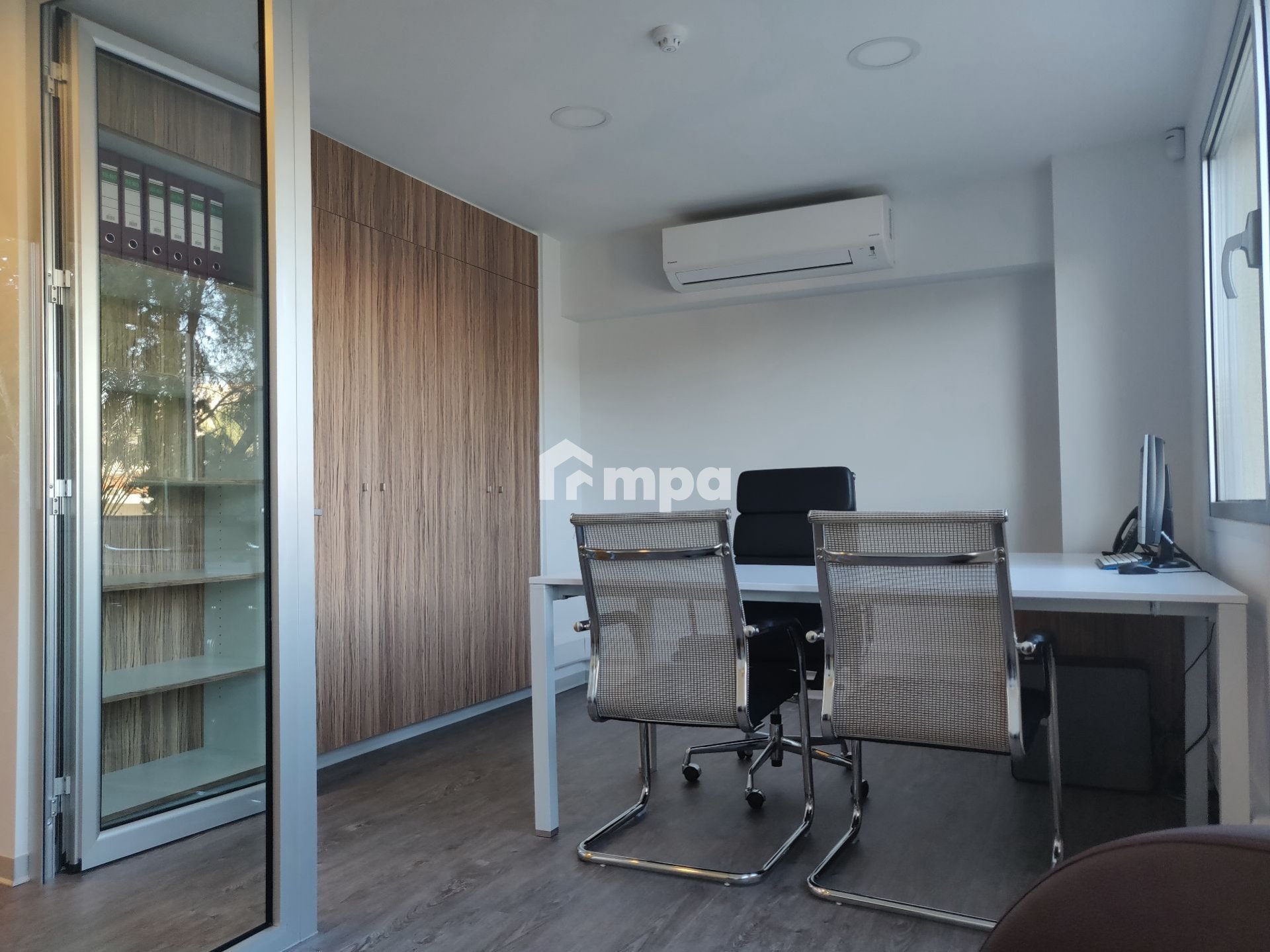 95m² Office for Rent in Strovolos, Nicosia District