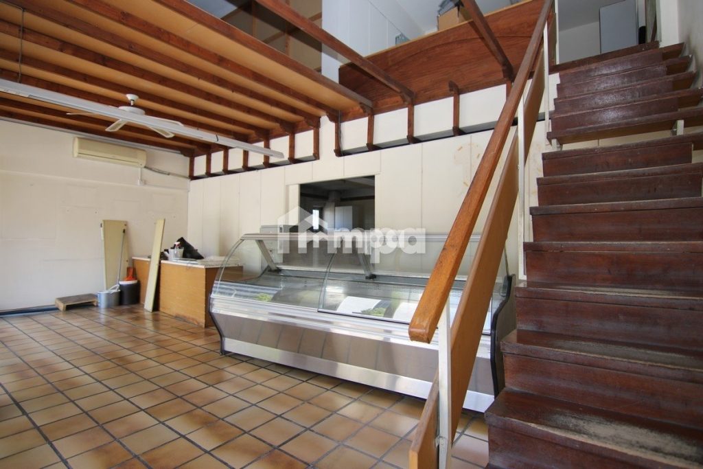 80m² Commercial for Rent in Strovolos, Nicosia District