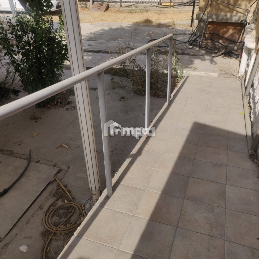 180m² Commercial for Rent in Nicosia – Agios Antonios