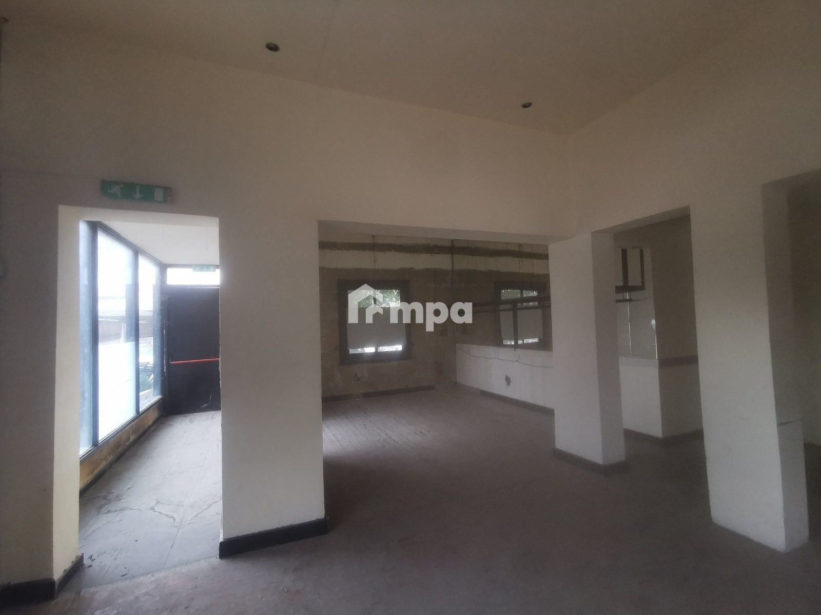 180m² Commercial for Rent in Nicosia – Agios Antonios