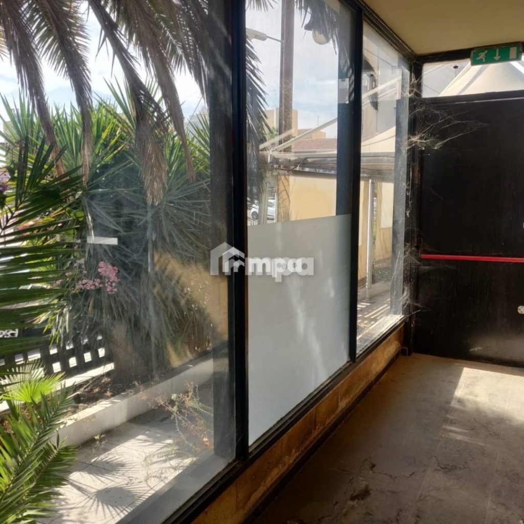 180m² Commercial for Rent in Nicosia – Agios Antonios