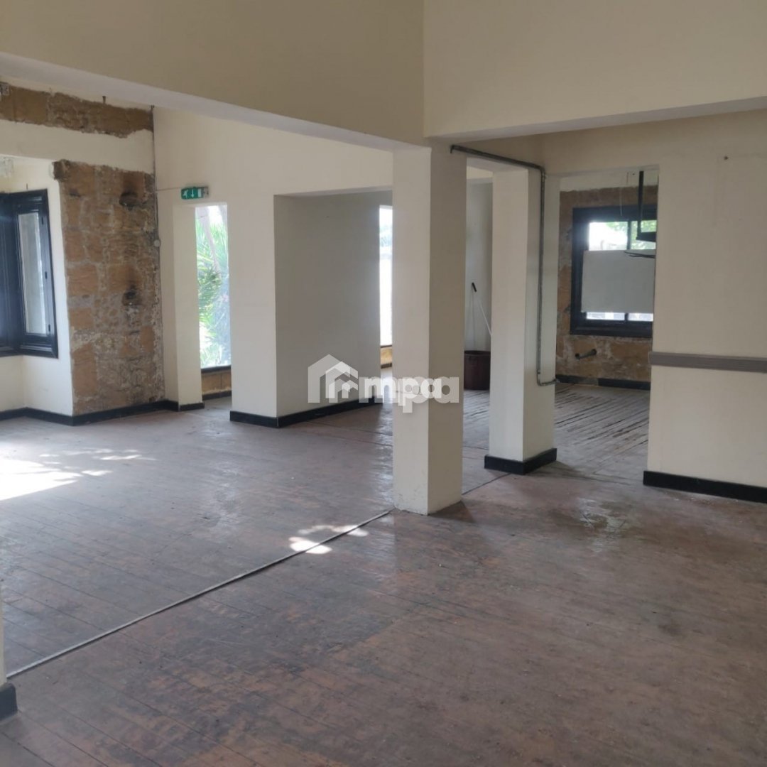 180m² Commercial for Rent in Nicosia – Agios Antonios