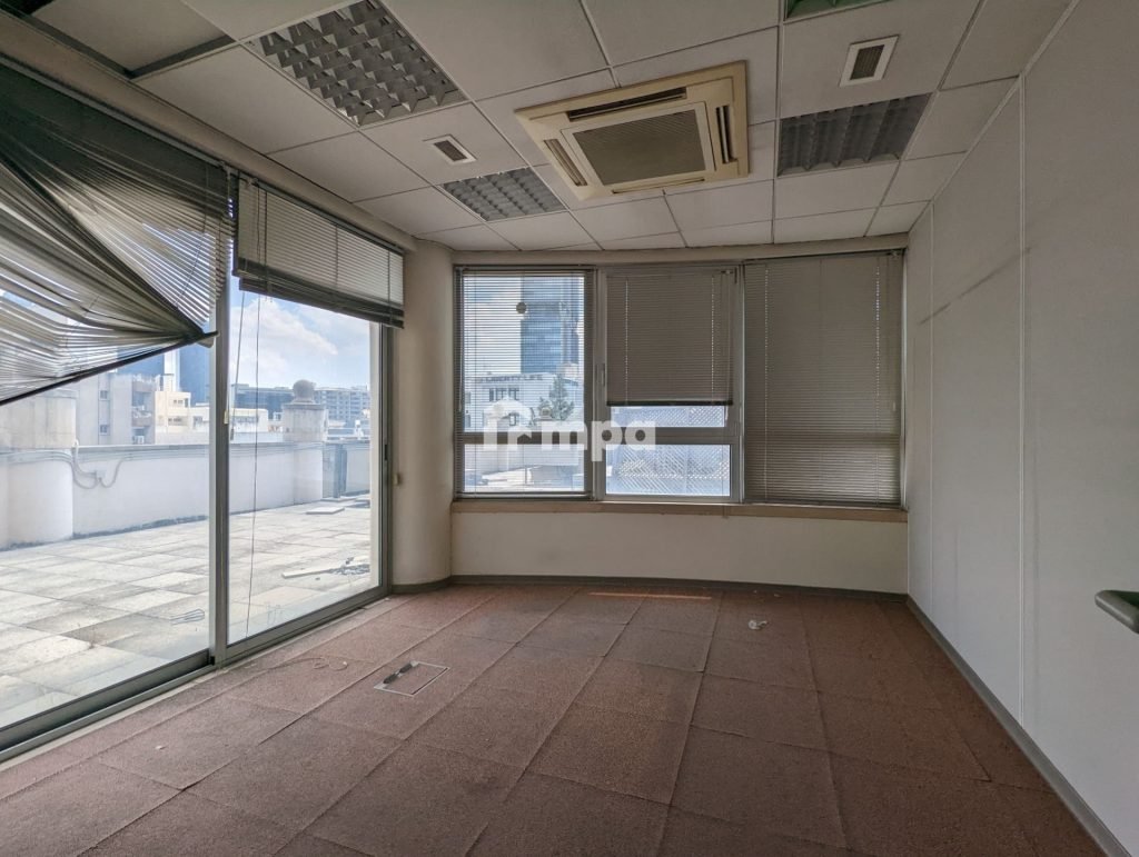 349m² Office for Rent in Nicosia District