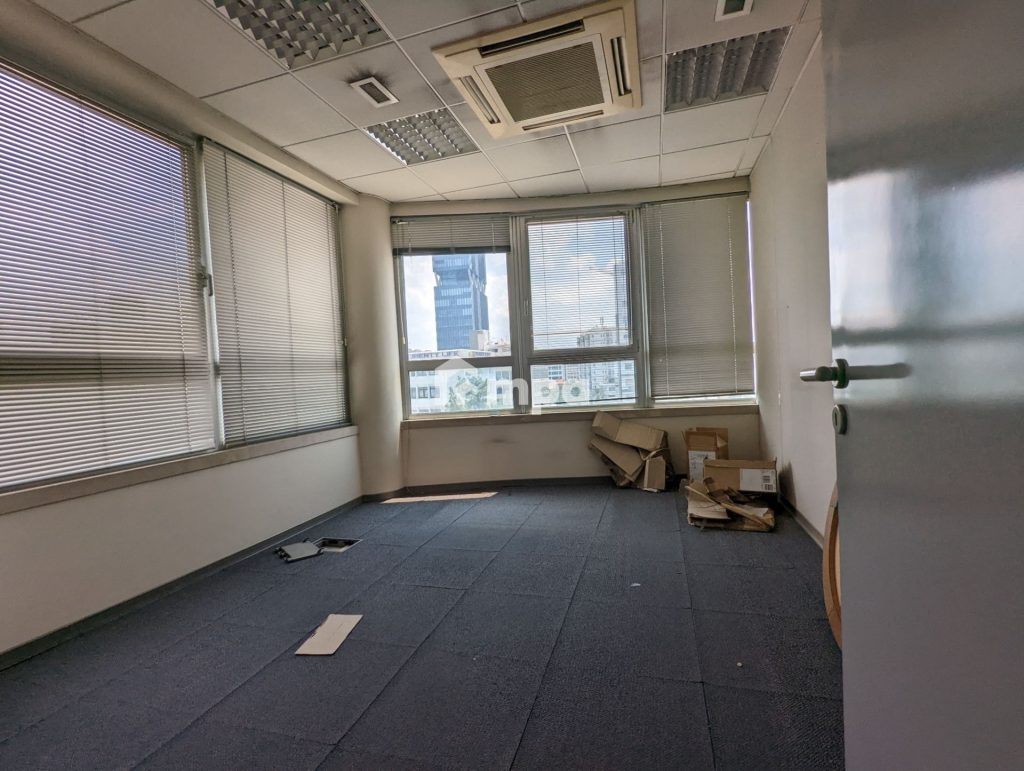 349m² Office for Rent in Nicosia District