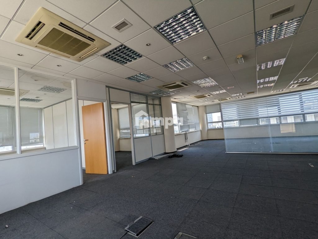 300m² Office for Rent in Nicosia District
