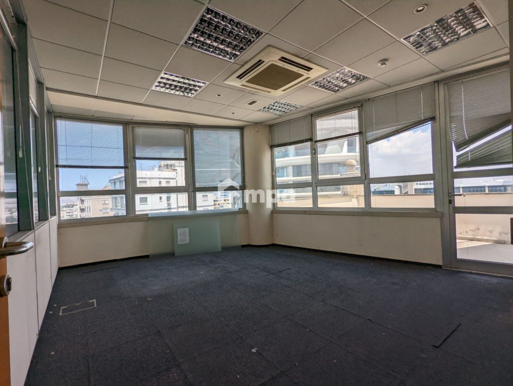 300m² Office for Rent in Nicosia District